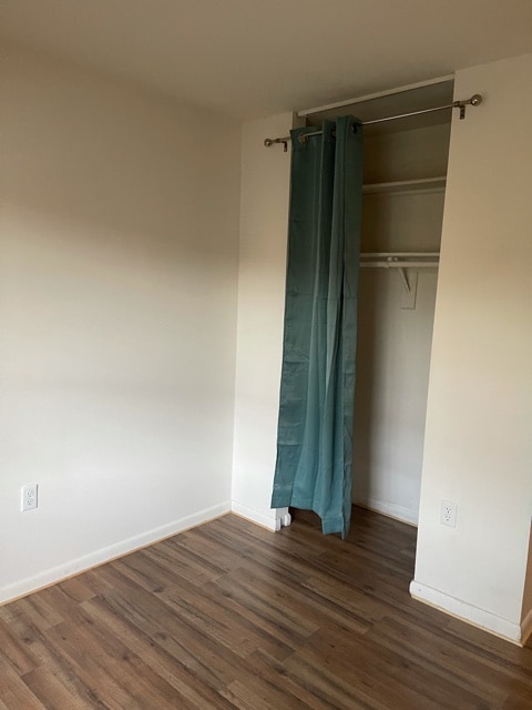 Building Photo - 8000 Jinetes Ct