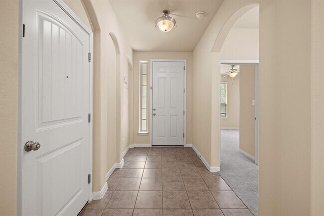Building Photo - 2574 Garlic Creek Dr