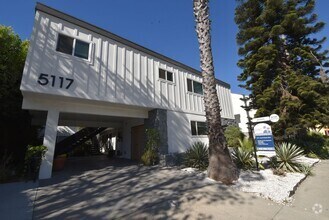Building Photo - 5117 Laurel Canyon Blvd