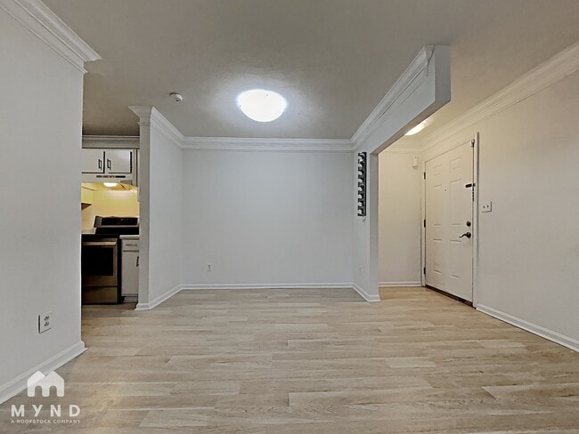 Foto del edificio - 7992 Shady Oak Trail