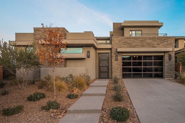 Foto del edificio - Luxury Home located in The Ridges of Summe...