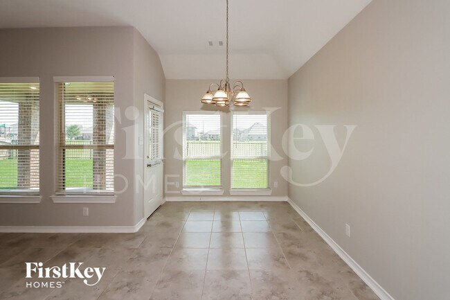 Building Photo - 6211 Kolle Dr