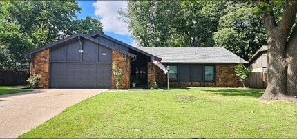 Building Photo - 3129 East 84th Pl S