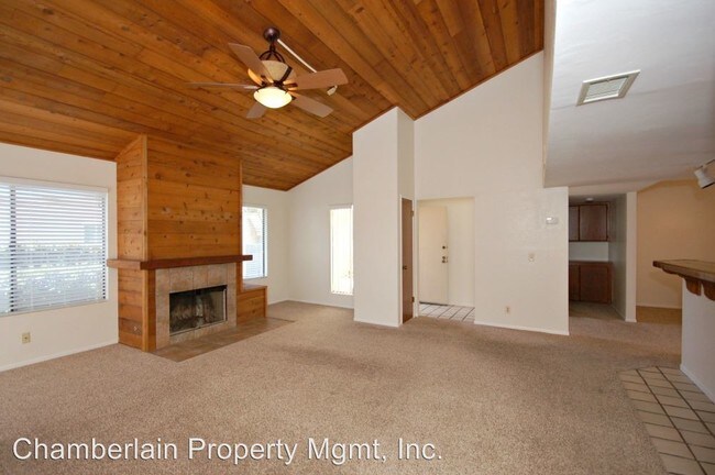 Building Photo - 2831 Cazadero Dr