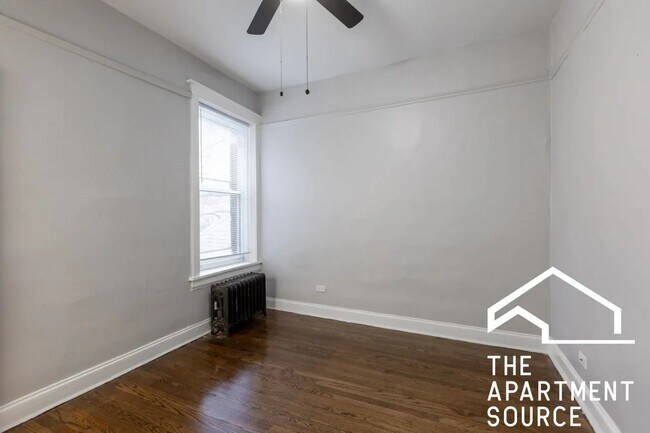 Foto del edificio - 6257 N Lakewood Ave