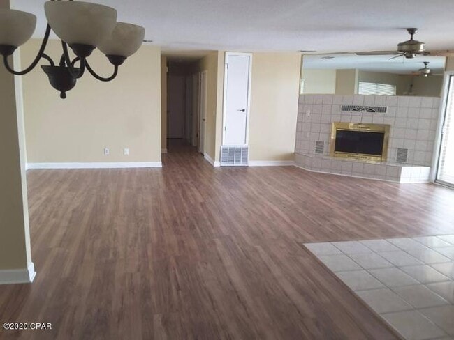 Building Photo - 5816 Bay Front Dr