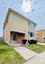 Building Photo - 8553 W Foster Ave