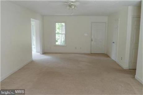 Building Photo - 39 Lake Caroline Dr