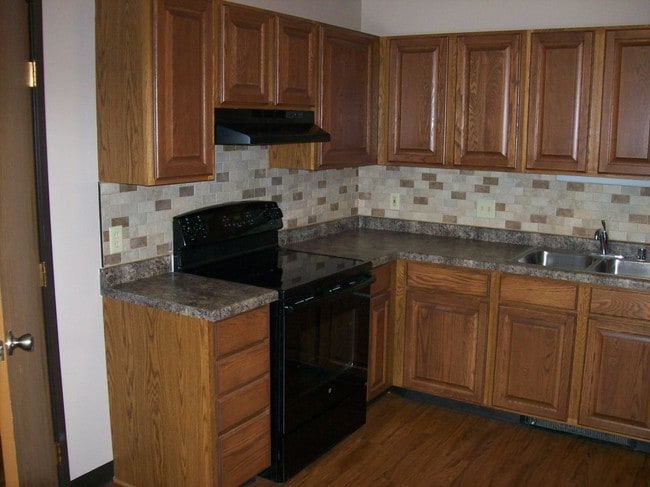 One Bedroom Kitchen - Woodfield Commons