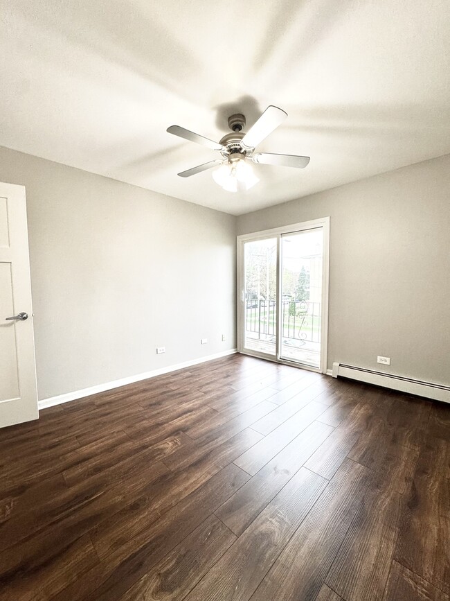 Foto del edificio - 5644 W 105th St