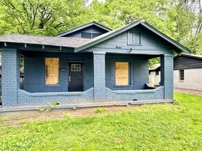 Building Photo - 771 N Holmes St