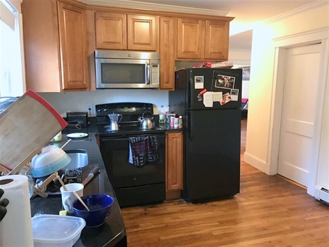 Foto principal - 107 Perkins St