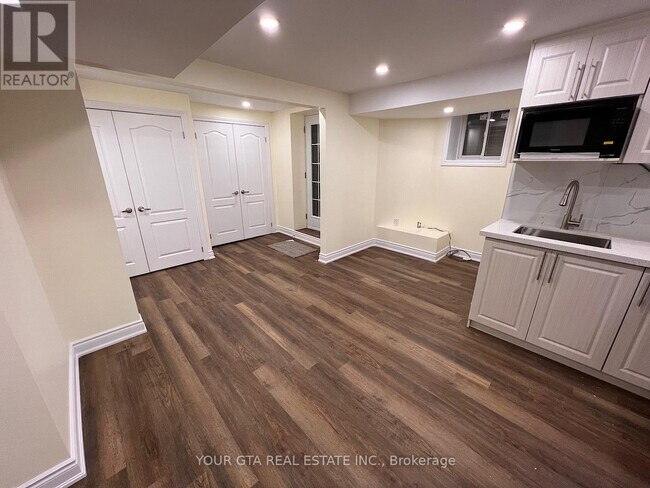 Photo du bâtiment - BSMT - 2164 EIGHTH LINE