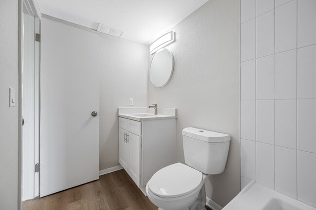 Foto del edificio - KC Flats Apartments – located in the heart...