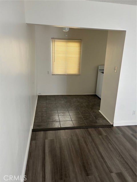 Building Photo - 640 W Imperial Ave