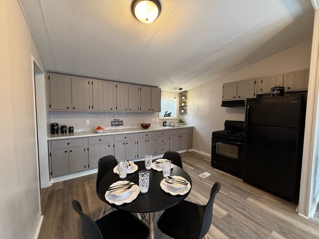 Foto del edificio - 769 Knox St