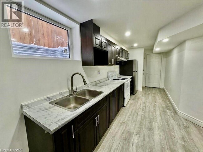 Photo du bâtiment - 916 Magdalena Ct