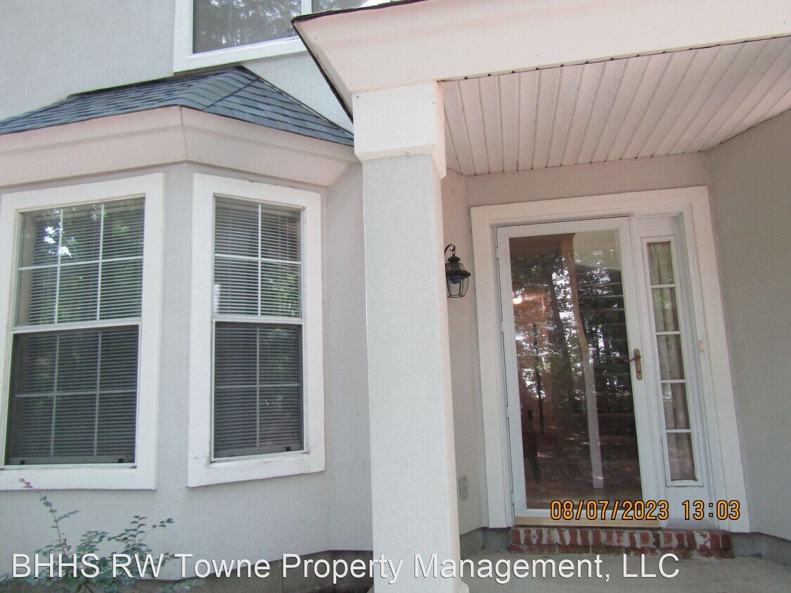 Primary Photo - 3 br, 2.5 bath House - 579 Seahorse Run