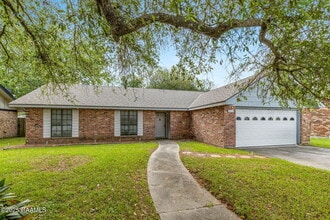 Building Photo - 4512 E Meadow Ln