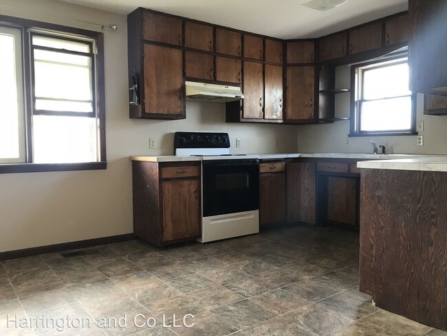 Building Photo - 2 br, 1.5 bath House - 732 Willow Lake Rd