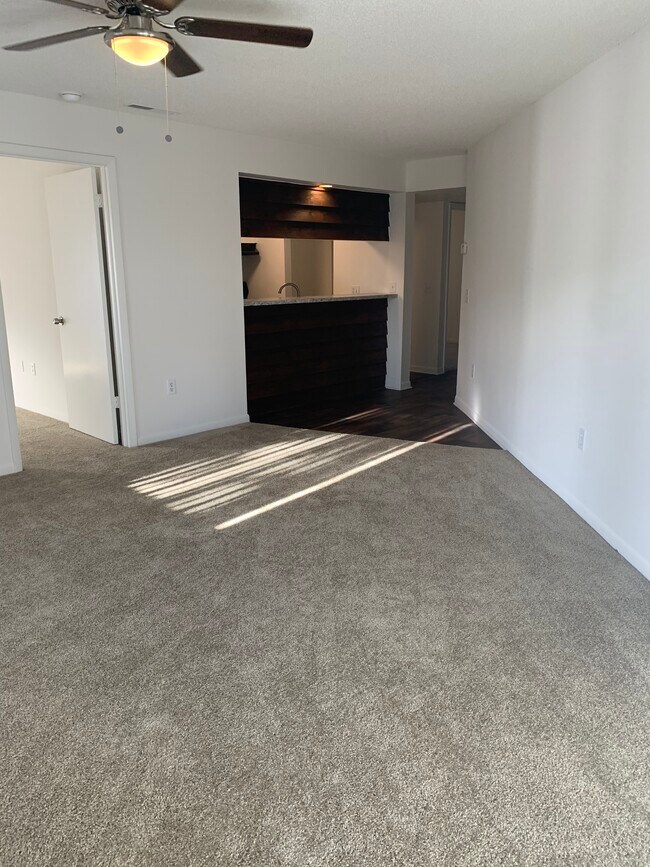 Living Room/Bar area - The Harbor