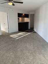 Living Room/Bar area - The Harbor