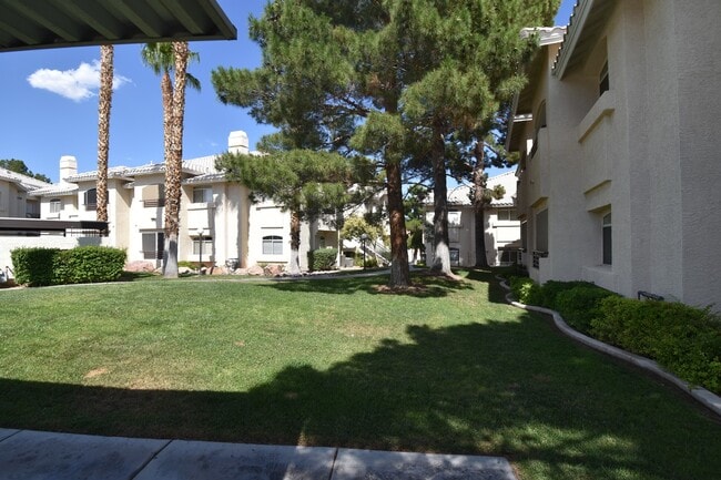 Foto del edificio - 3320 S Fort Apache Rd