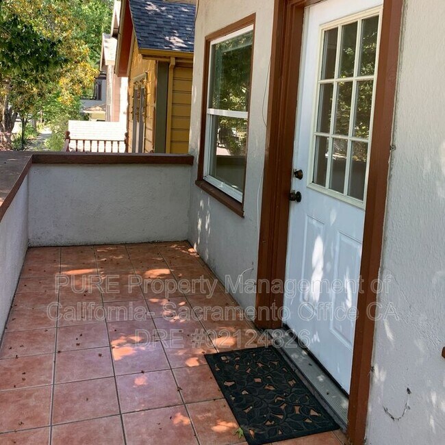 Foto del edificio - 1410 1/2 19th St