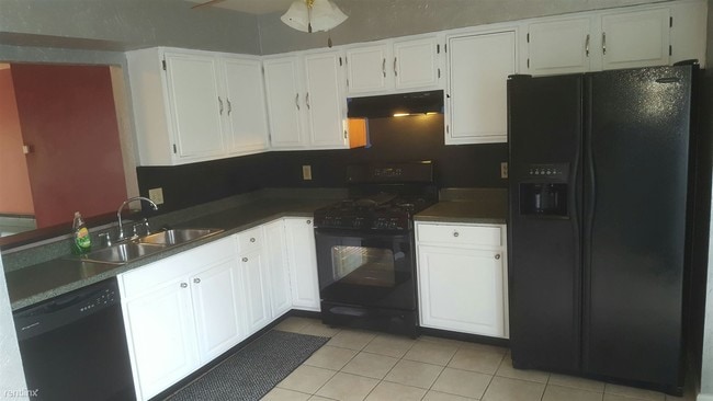 Building Photo - 3530 Wood Creek Dr