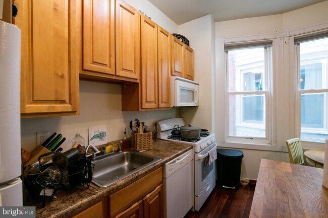 Foto del edificio - 4841 Walton Ave