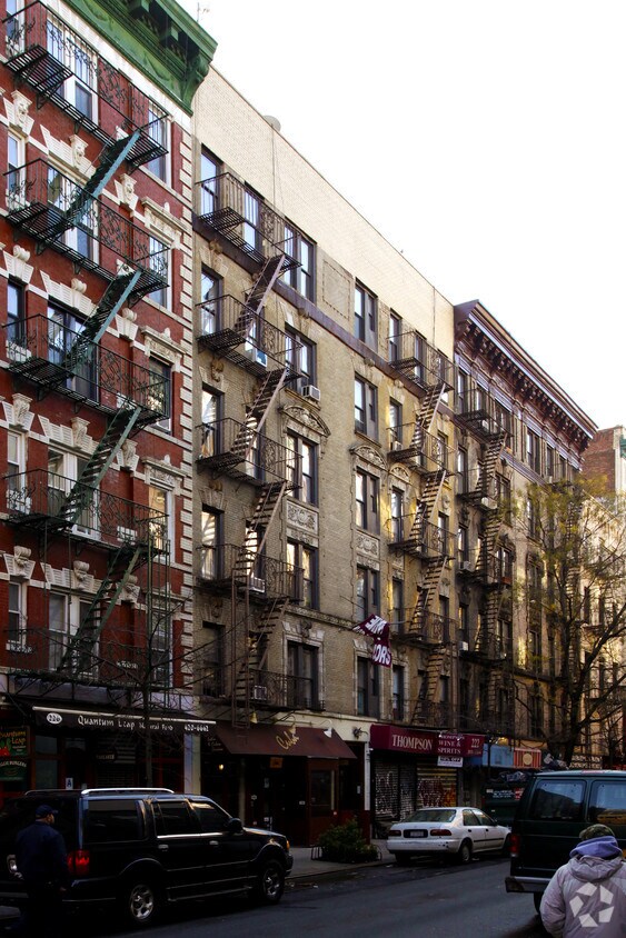 222 Thompson St, New York, NY 10012 Apartments New York, NY