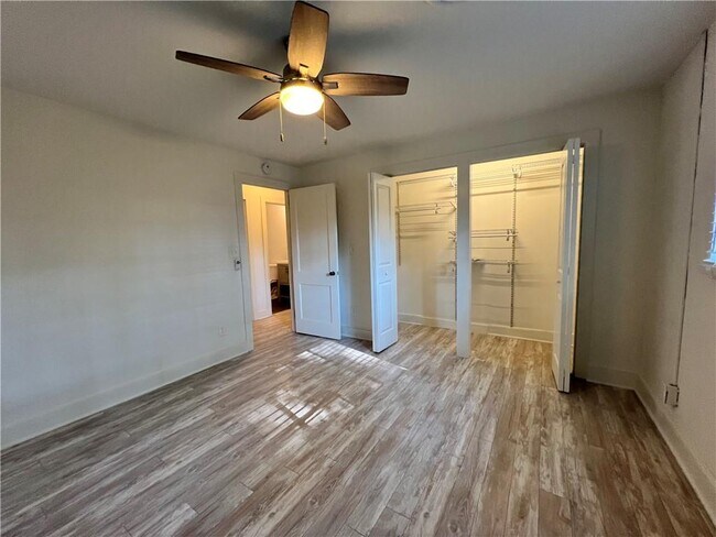 Foto del edificio - 1491 Austin Dr