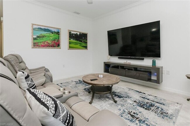 Foto del edificio - 6046 National Blvd