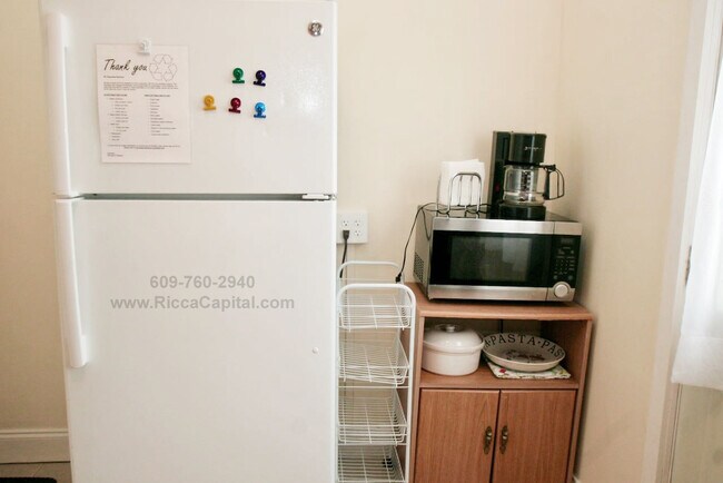 Foto del edificio - 215 S Atlantic Ave E