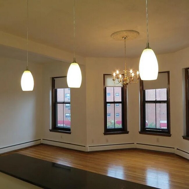 Foto del edificio - 10 Columbus Sq