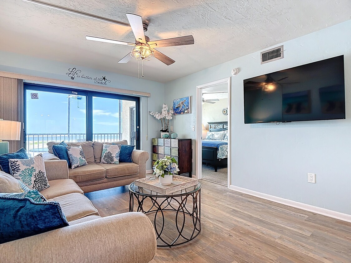 Primary Photo - 8350 Estero Blvd