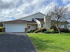 Building Photo - 20 Southwick Dr