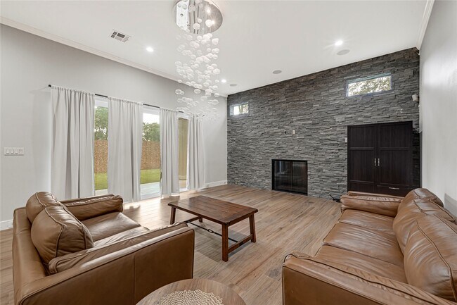 Foto del edificio - 11218 Gallant Ridge Ln