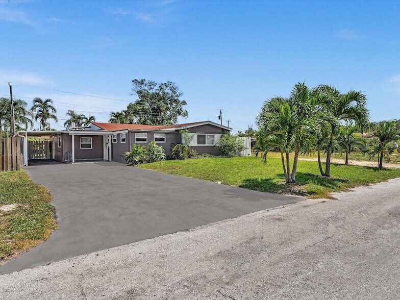 Photo - 6661 Meade Street Unit