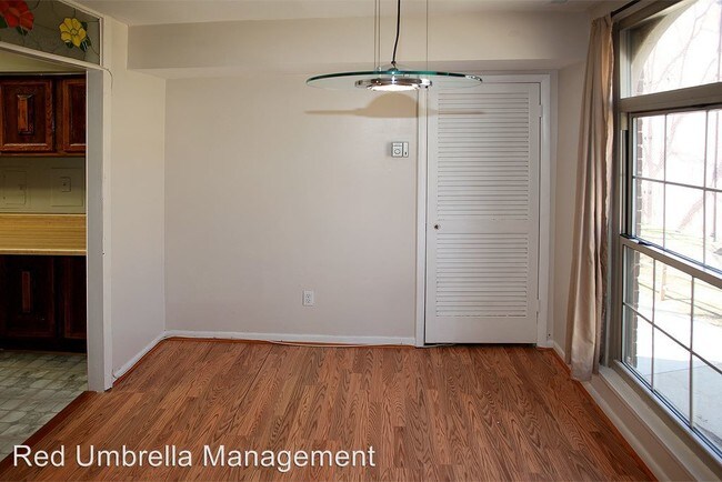 Foto del edificio - 3322 Woodburn Village Dr