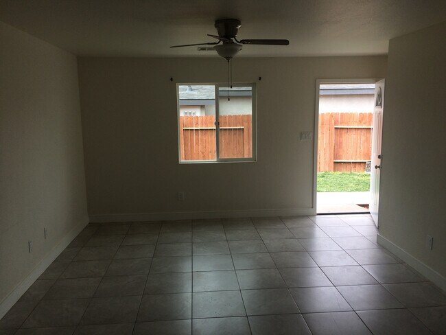 Foto del edificio - 1517 Ralston St