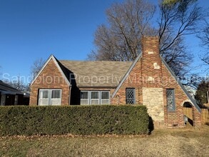 Building Photo - 1212 S Allegheny Ave