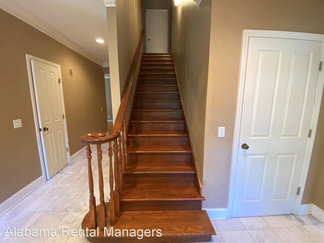 Building Photo - 6 br, 4.5 bath House - 3299 Overton Trail