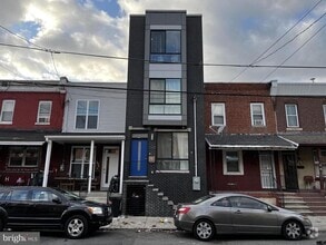 Building Photo - 1332 S 30th St