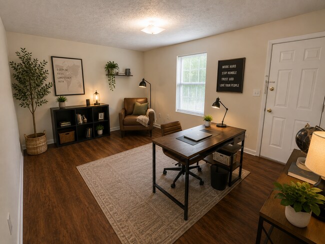 Foto del edificio - Blacksburg, 4 BR / 2.5 BA Available July 29