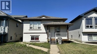 Building Photo - 11238 75 Ave