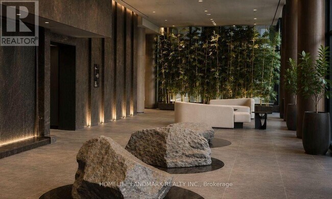 Photo du bâtiment - 110 Broadway Ave