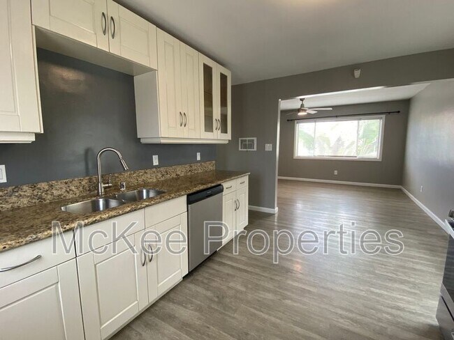 Foto del edificio - 1357 Elm Ave