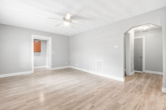 Foto del edificio - Move In Ready Norfolk Home!!
