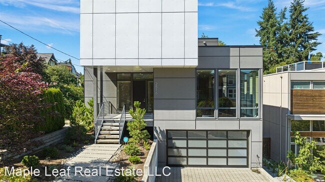 Foto del edificio - 3 br, 4 bath House - 2516 East Helen Street